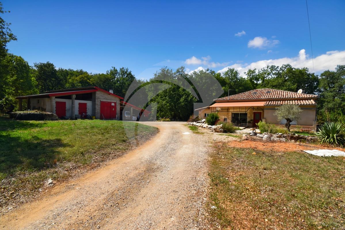 Belle maison en pierre sur Bruniquel de 157.90m2