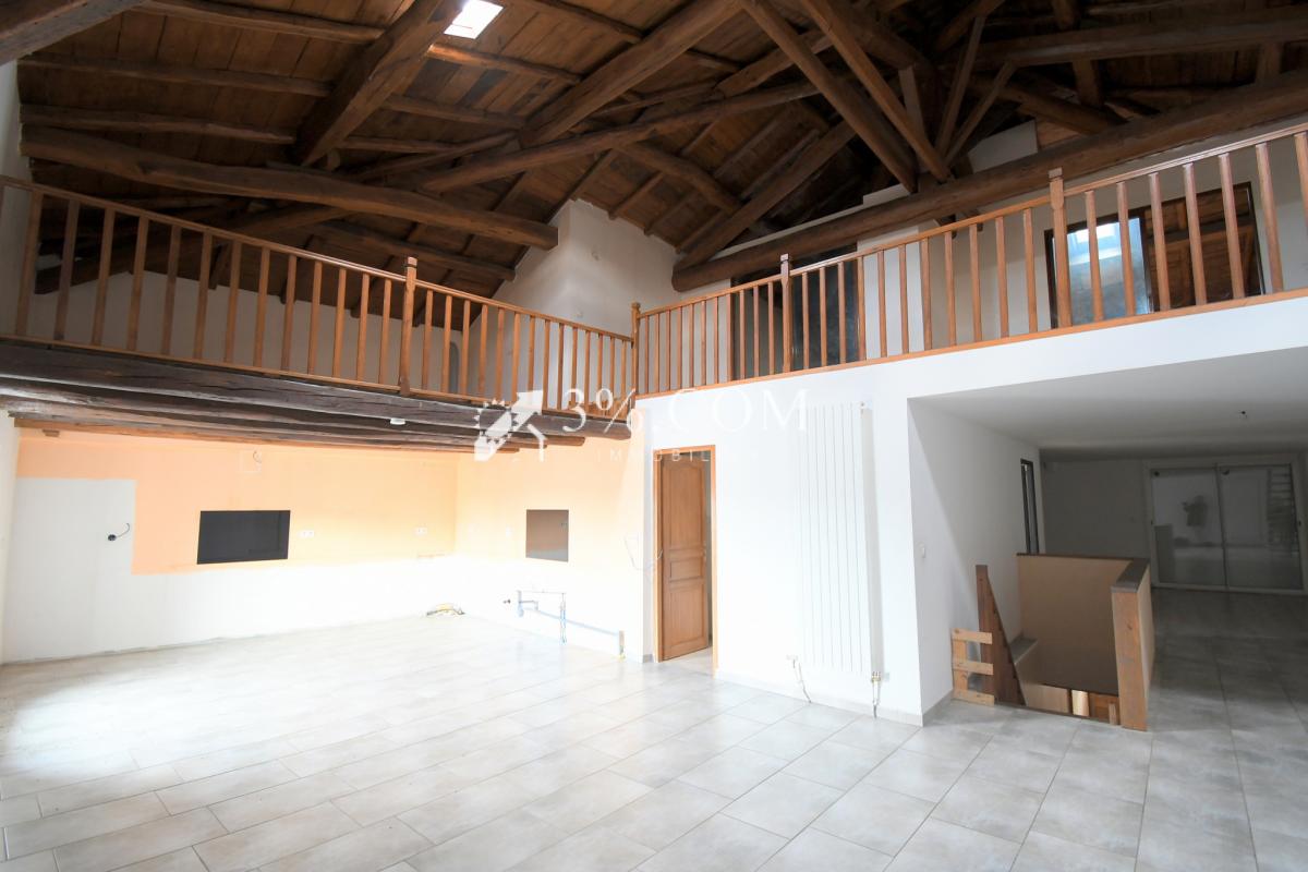 Maison de 6 chambres, grand séjour, garage et jardin à Faviè - Photo 2