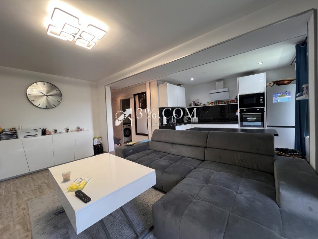 3%.COM Très bel appartement rénové au calme avec terrasse + - Photo 5