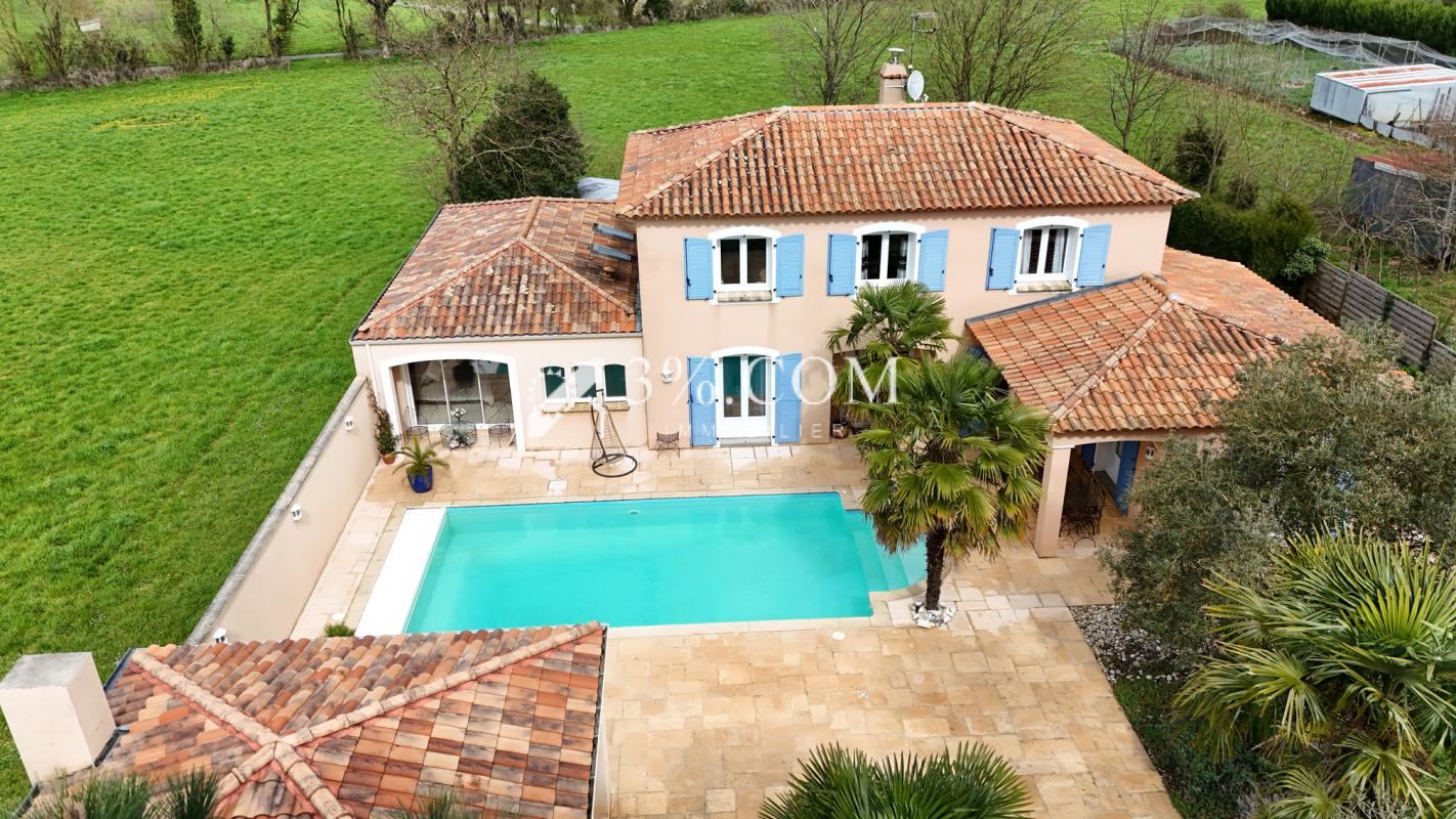 SUPERBE MAISON DE 230m2 - A 20MN DE NANTES - Photo 2