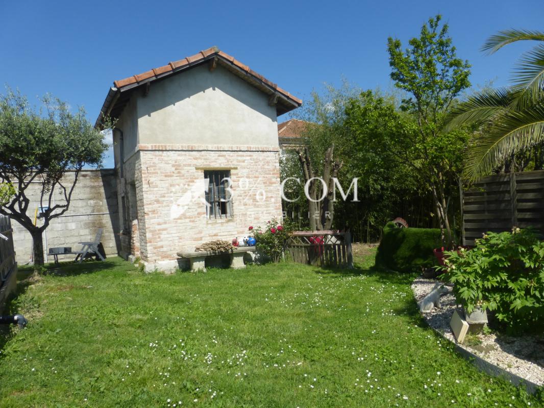 Maison à vendre, 10 pièces, 286 m², Ales
