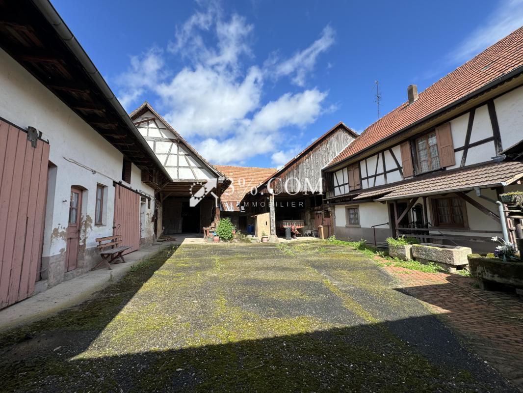 3%COM Grand corps de ferme avec 400m2 de dépendance et jardi - Photo 3