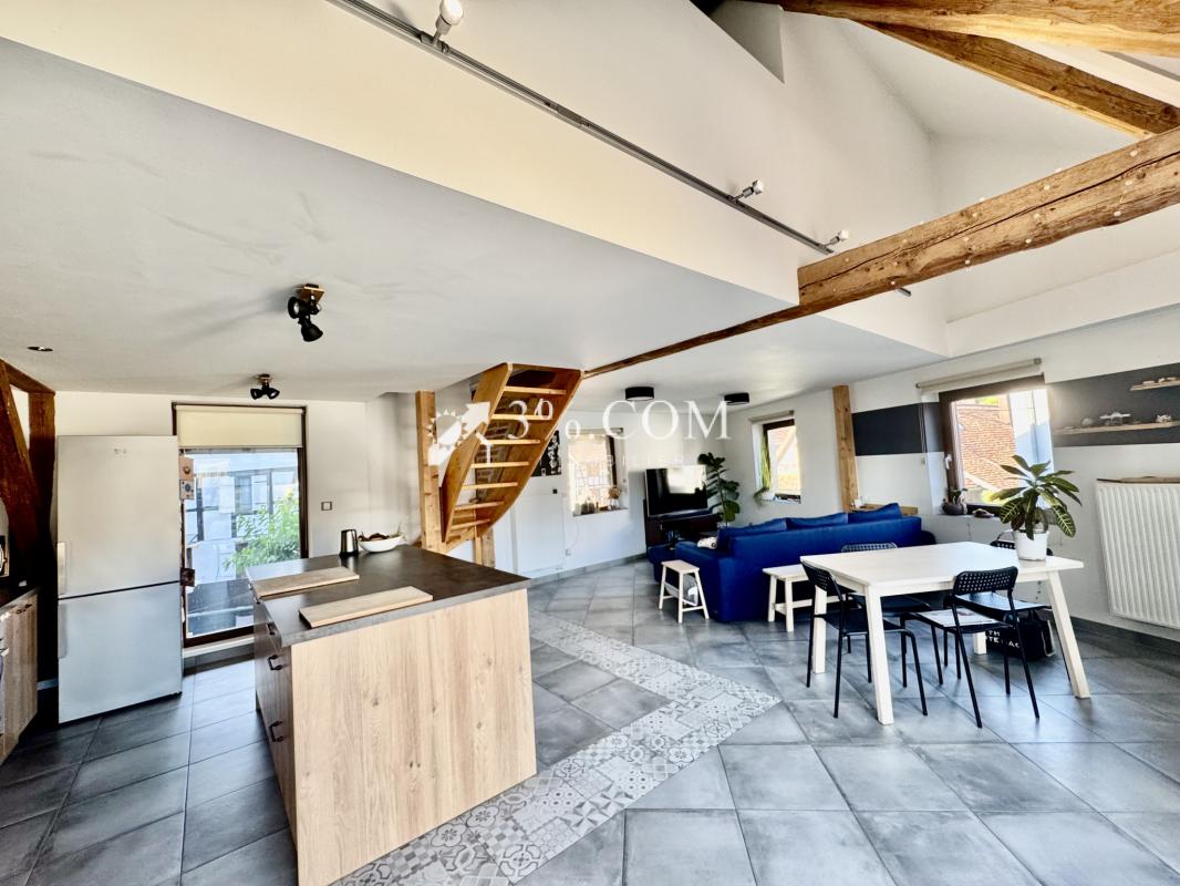 3%COM Très beau F4 en duplex avec terrasse - Photo 3