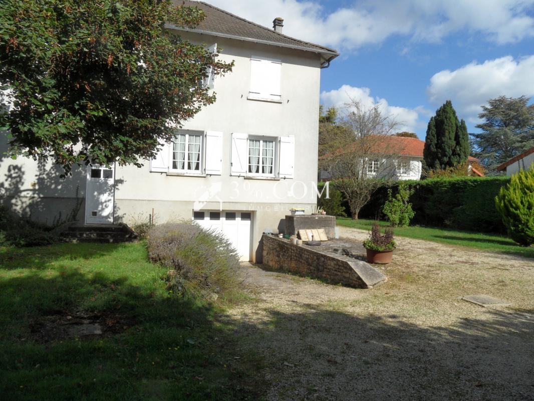 3%.COM BELLE PROPRIETE SUR PARCELLE TOTALE DE 3667 M2 OU 976 - Photo 5