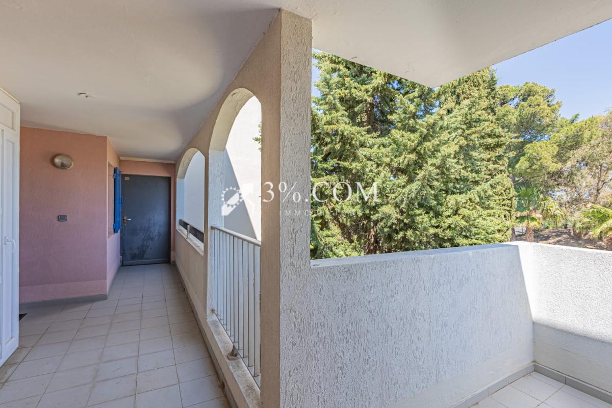 APPARTEMENT SUR I'ILE PRIVEE DES MARINAS - Photo 4