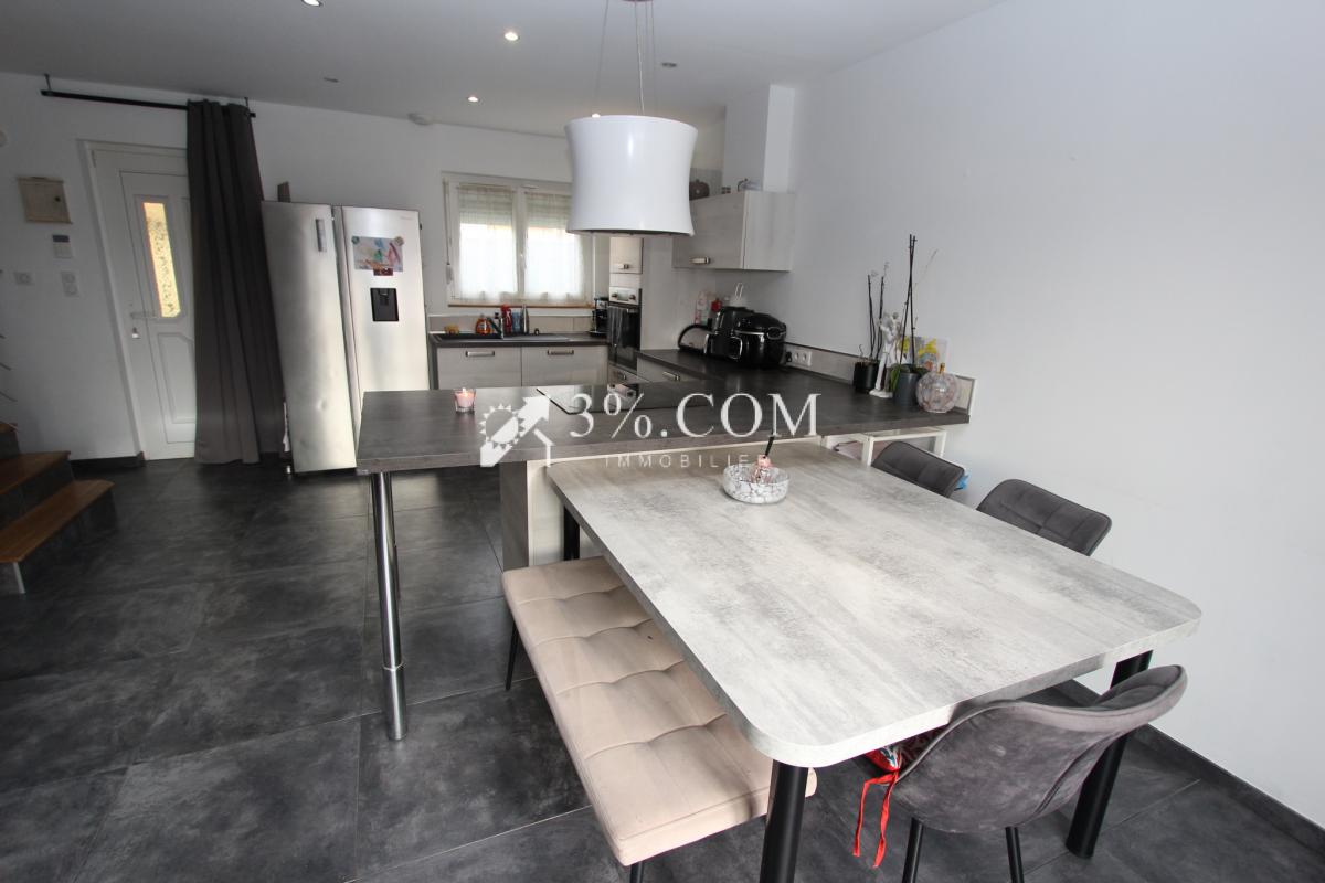 Maison 5 pièces 93 m2 - Photo 2