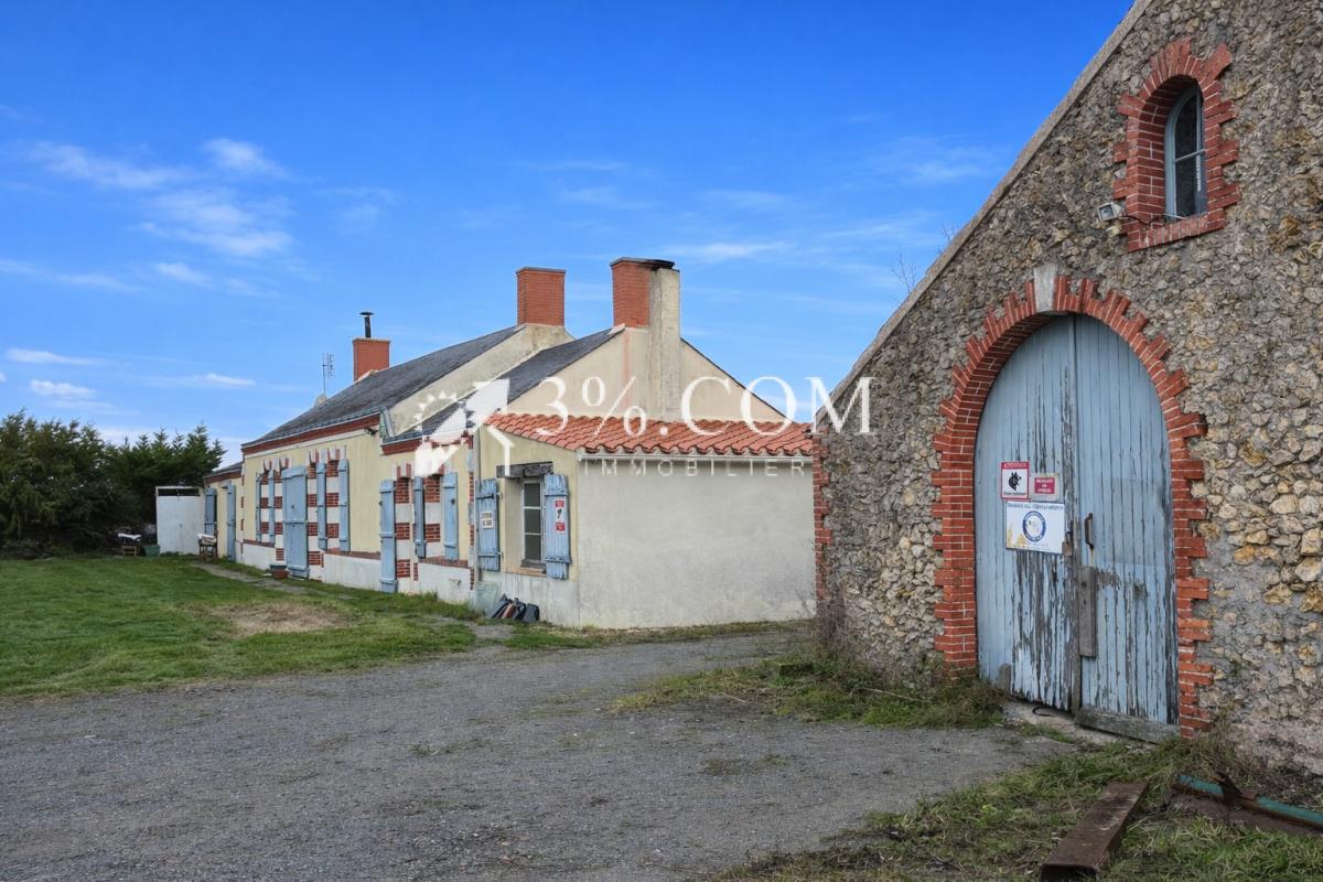 Beau potentiel pour cette Longère et sa grange - Photo 2