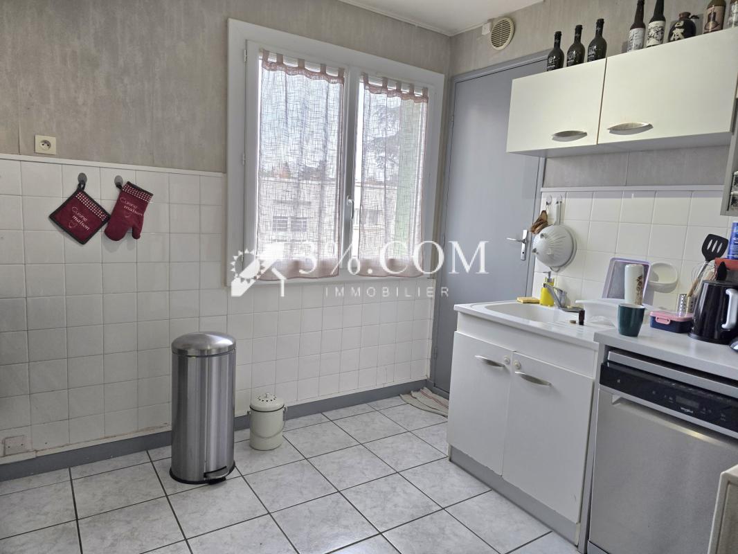 Appartement T4 de 68 m2 avec balcon et cave - Photo 3
