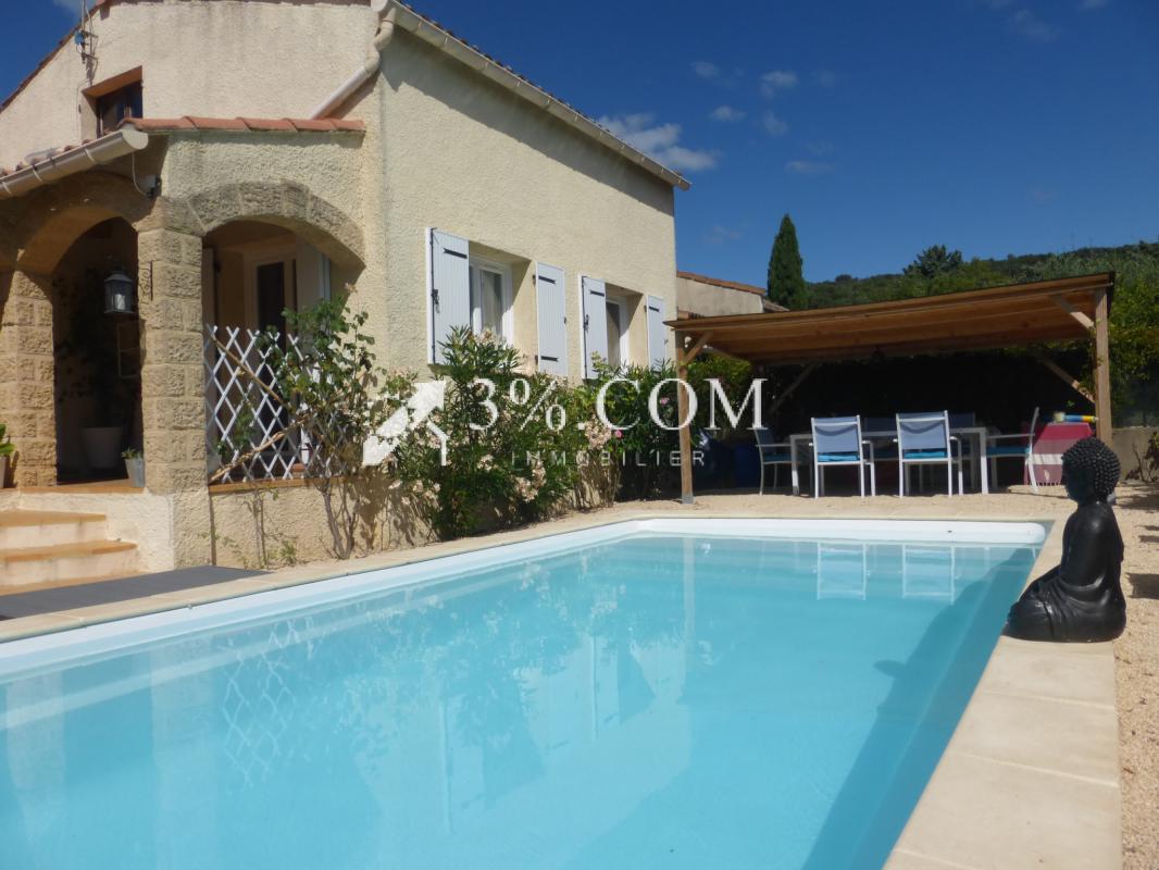Maison plain pied avec garage, piscine et jardin attenant - Photo 2
