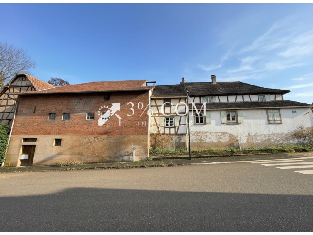 3%COM Corps de ferme avec dépendance à rénover au centre du - Photo 3