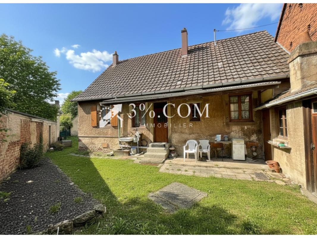 3%COM Maison  à rénover avec grange sur 7 ares - Photo 2