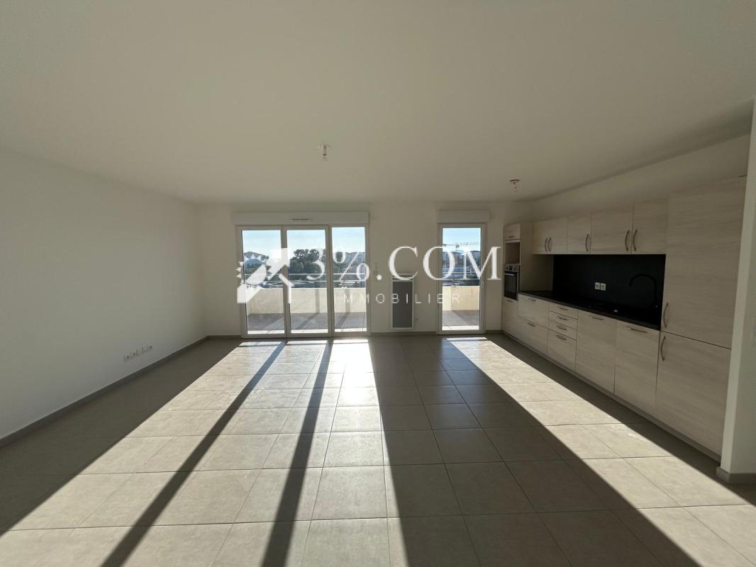 Appartement à vendre, 3 pièces, 74 m², Saint Raphael
