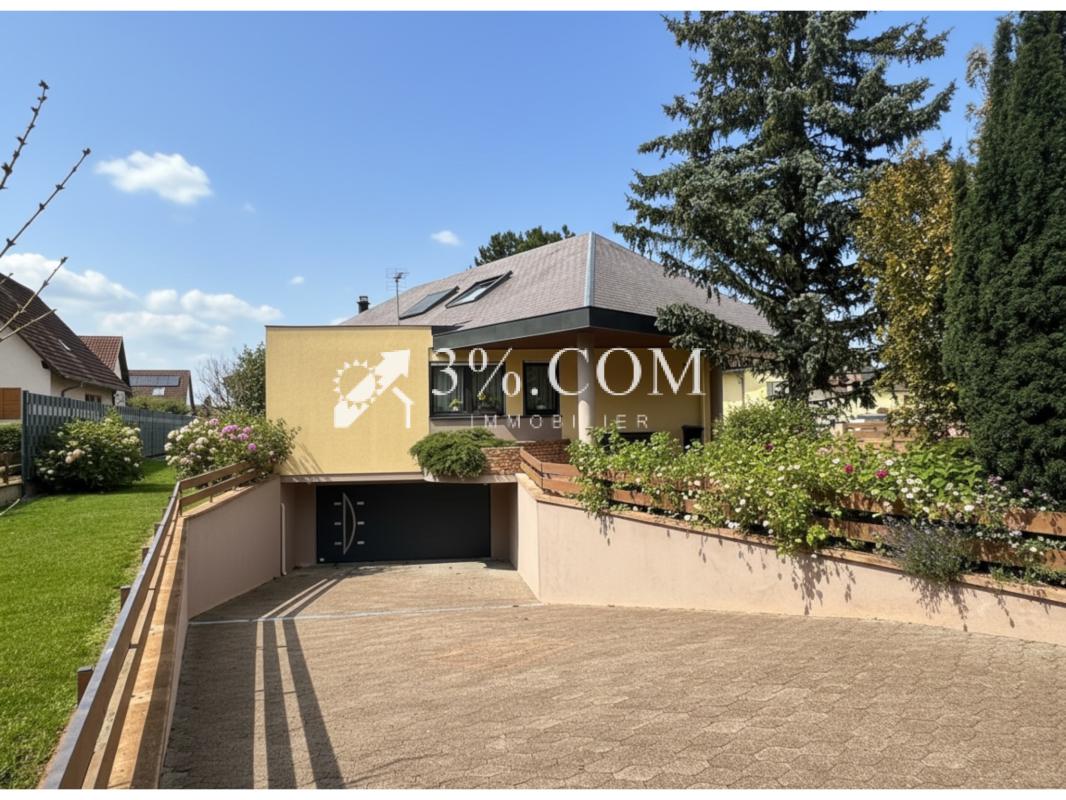 Maison d'architecte avec piscine sur terrain de 9 ares - Photo 3