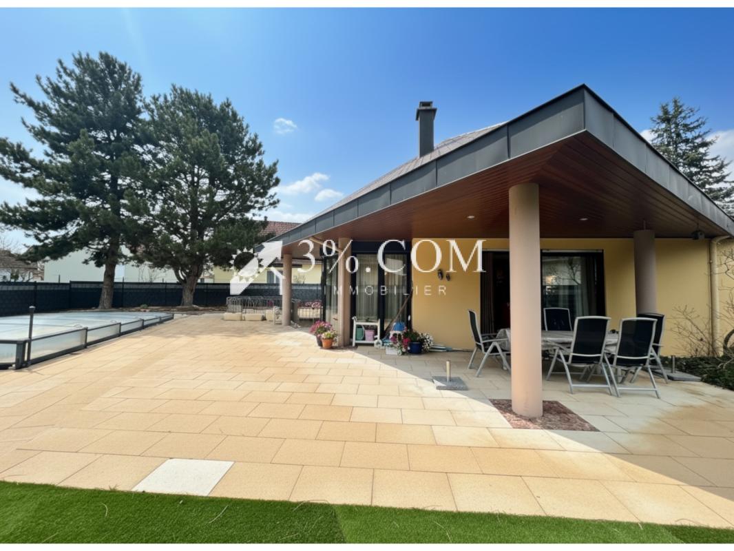 Maison d'architecte avec piscine sur terrain de 9 ares - Photo 4