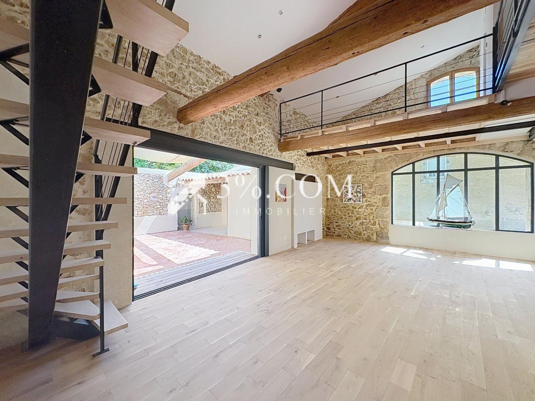 Maison d'architecte atypique 5 pièces de 145.7 m2 avec extér - Photo 4