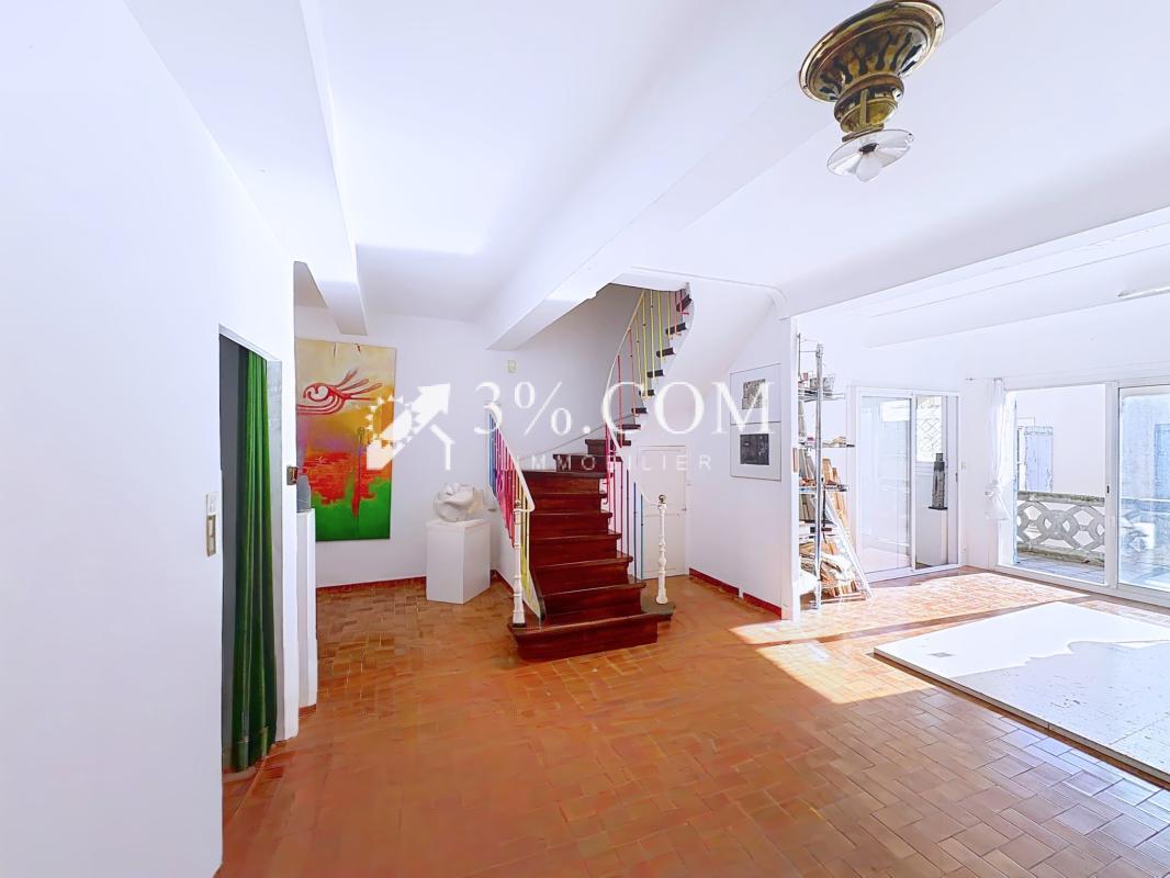 Maison atypique d'exception de 215 m2, 7 pièces, 3 chambres - Photo 4