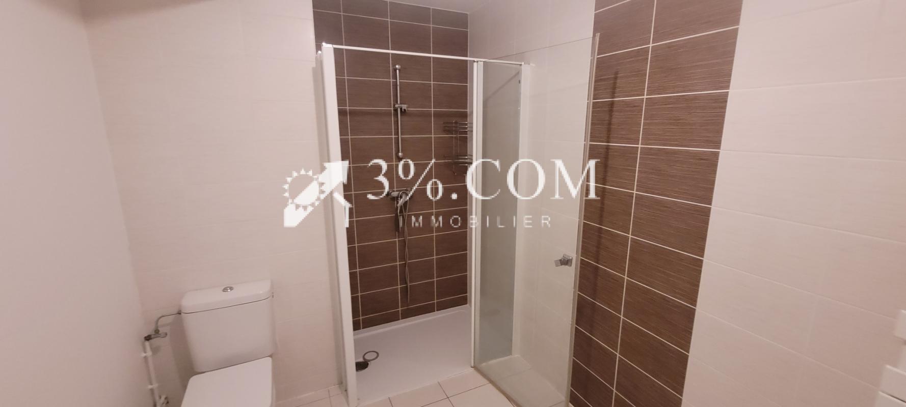 3%.COM : A Lingolsheim T2 de 45,88m2, terrasse, parking doub - Photo 5