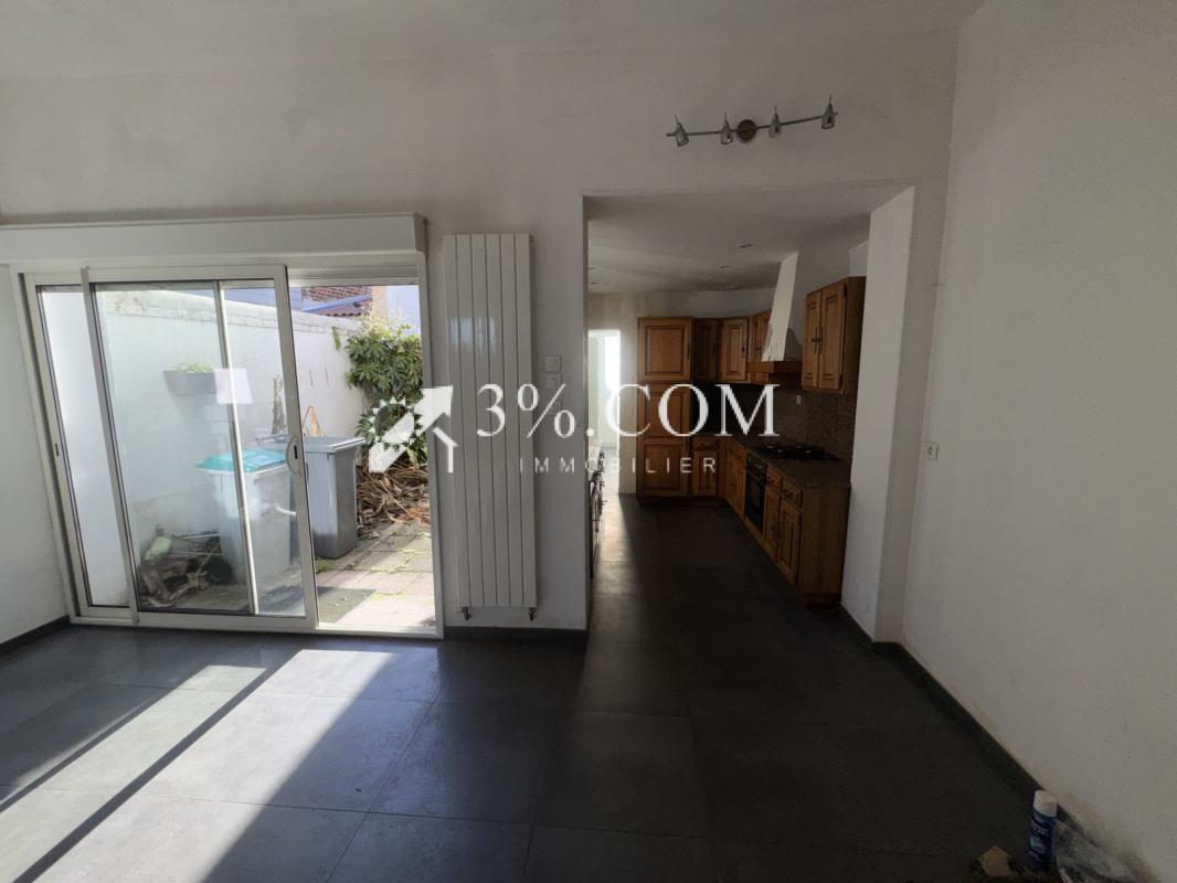 Maison de ville 135m2 avec petit jardin et garage à Valencie - Photo 4