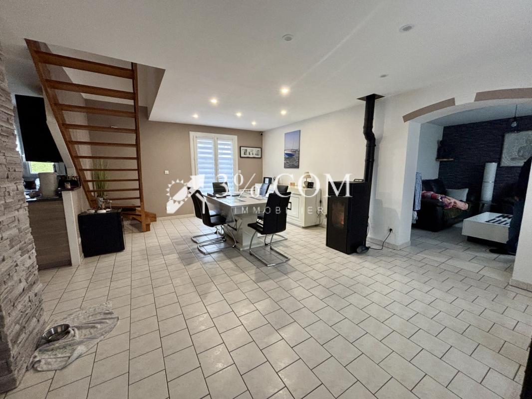 FEUQUIERES EN VIMEU : pavillon récent 3CH - 104m2 - terrain - Photo 3