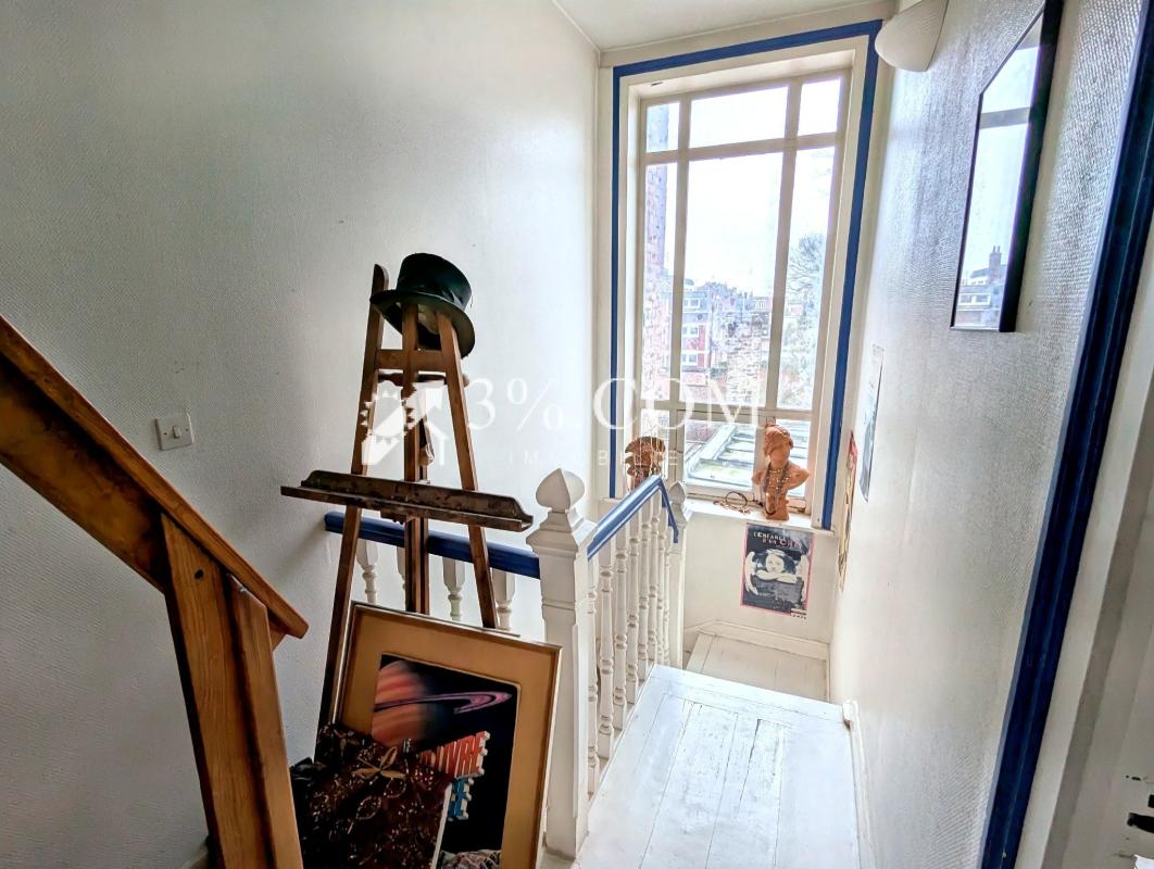 Belle maison de 160 m2 - Situation exclusive - Proximité mét - Photo 5