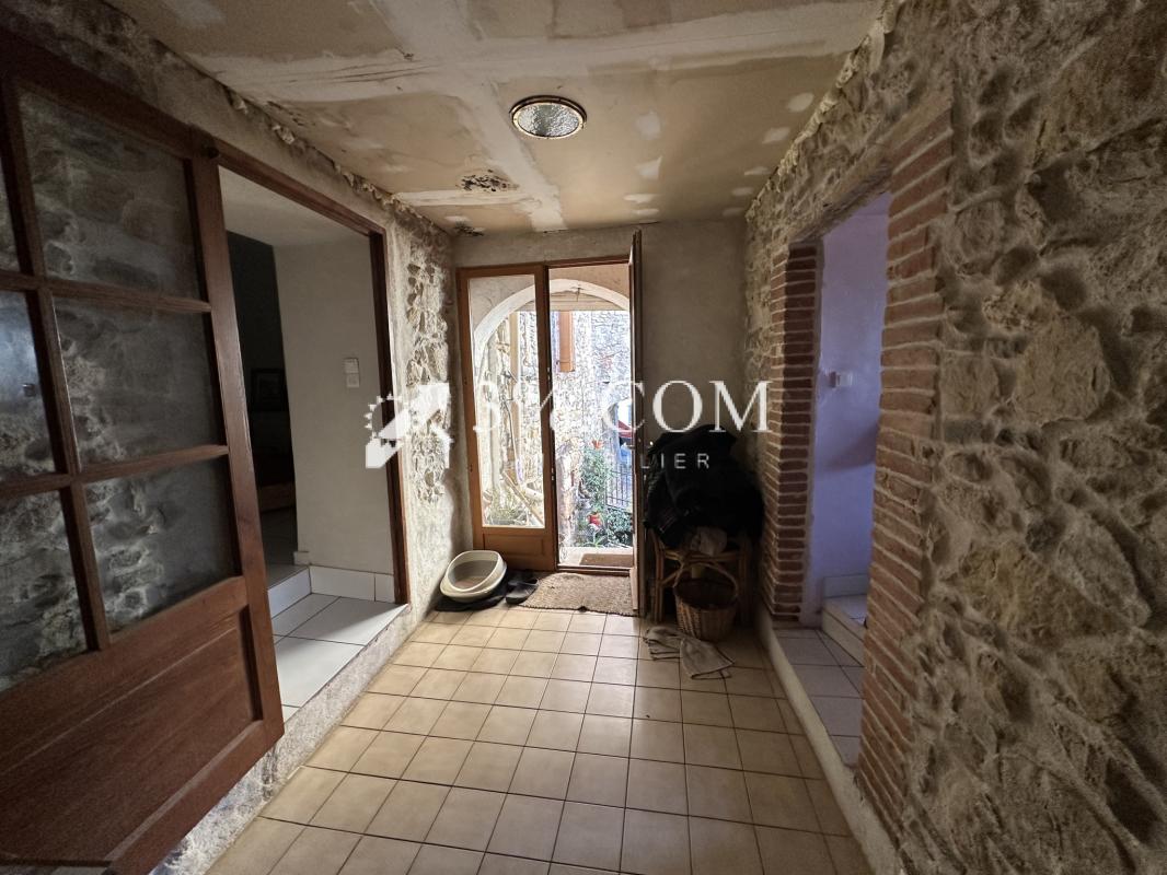 Maison de village, 3 chambres,  4 caves et terrain attenant - Photo 4