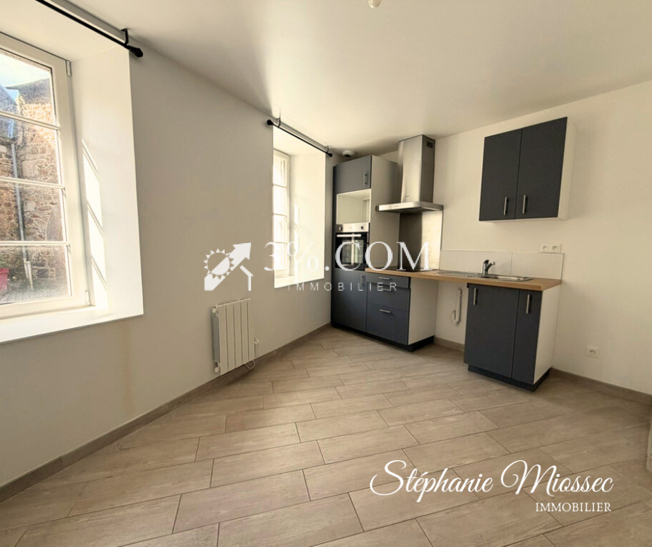 Maison en pierre rénovée   85 m2   Coeur de Chatelaudren - Photo 2
