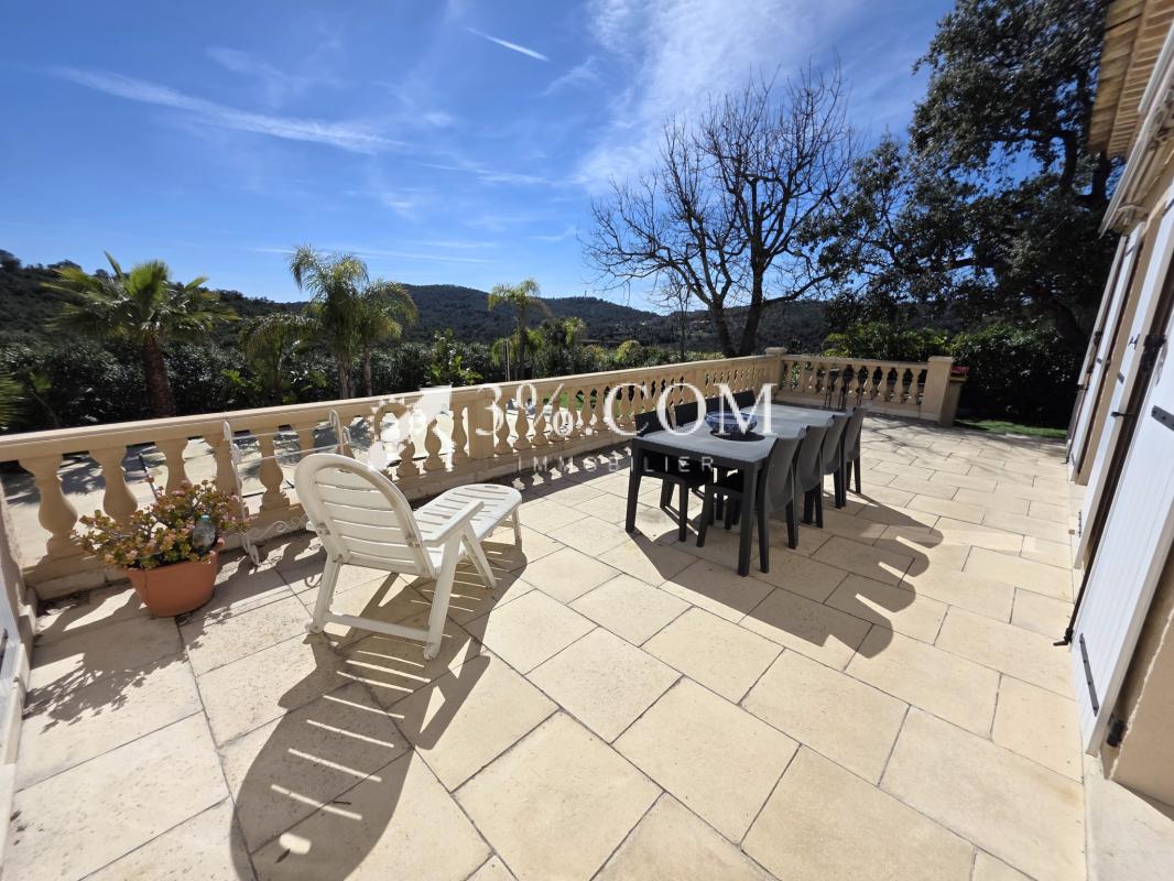 Magnifique villa avec vue incroyable à Valescure - Photo 3