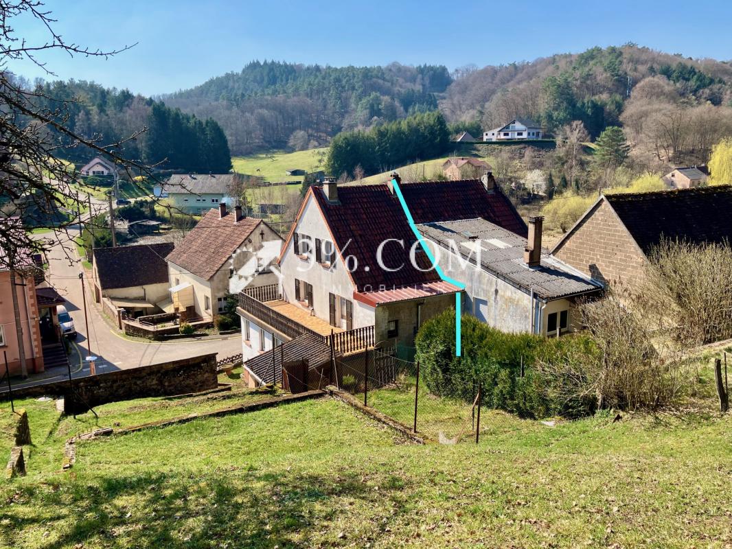 Maison semi-mitoyenne avec grandes dépendances - Photo 3