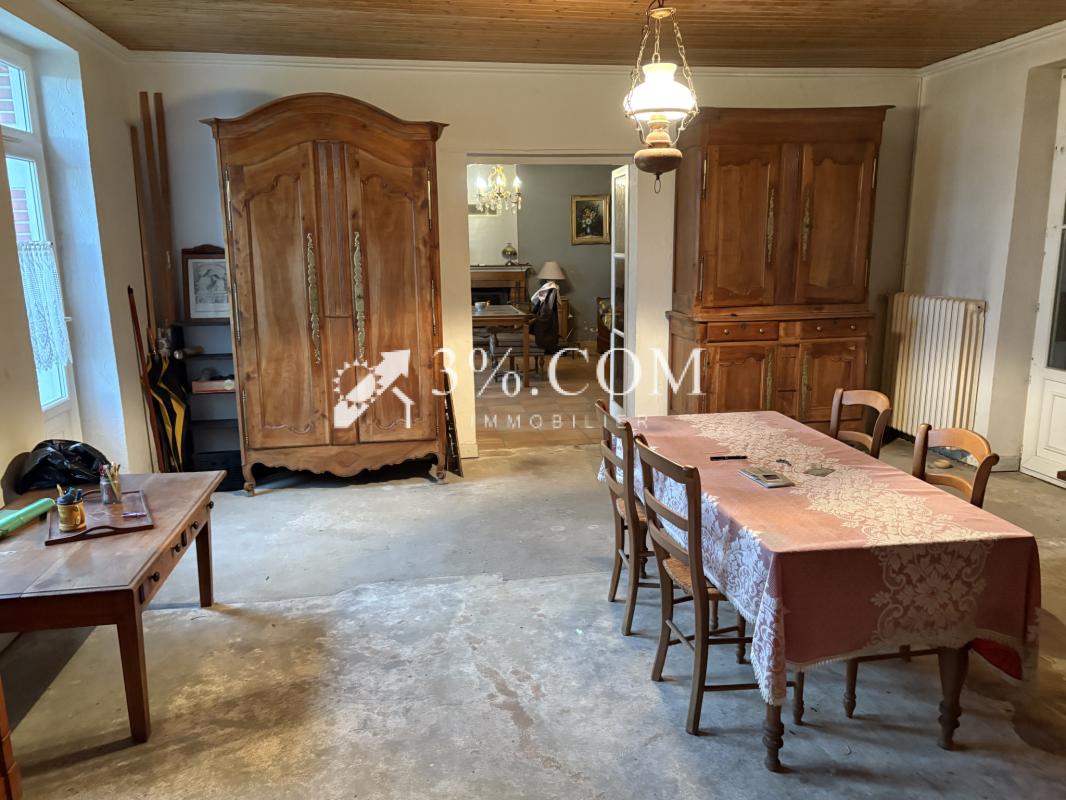 Beau potentiel pour cette Longère, sa grange et son bâtiment - Photo 4