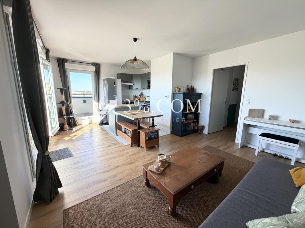 Appartement T3 de 62 m2 au dernier étage avec 2 places de pa - Photo 3
