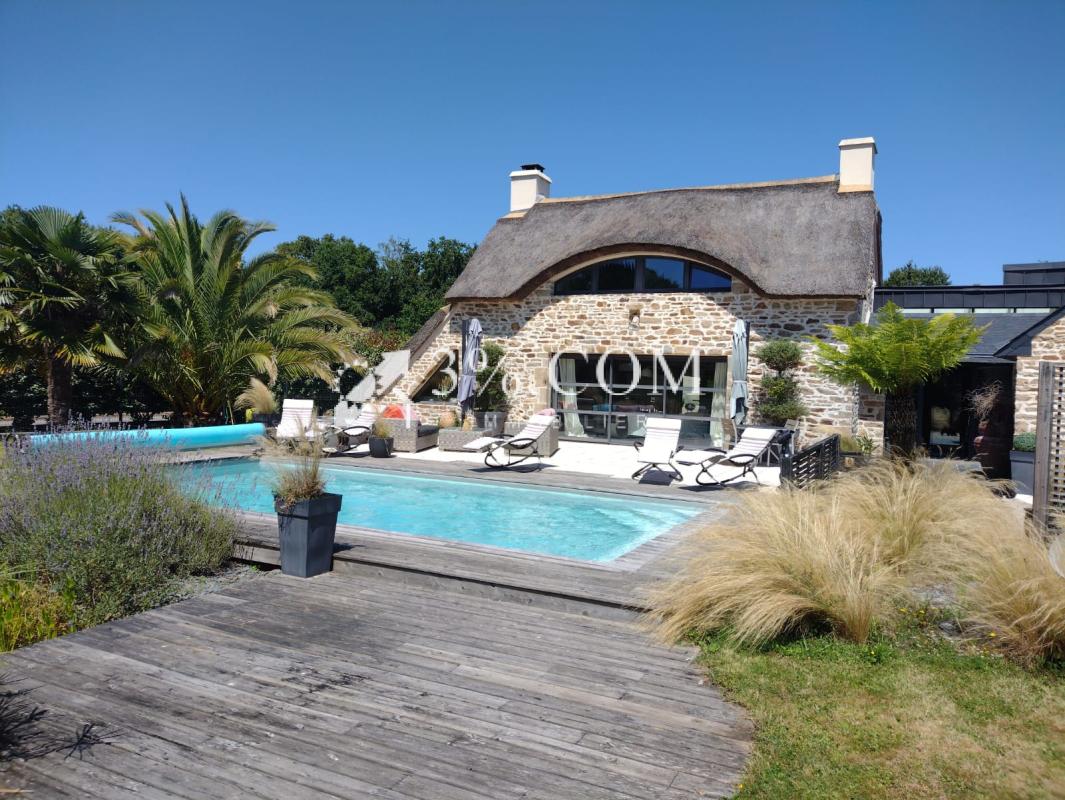 Charmante chaumière de caractère avec piscine et jardin pays - Photo 2