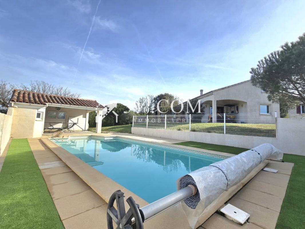 Villa de 2002 de 150 m2 et 5 chambres avec piscine et garage - Photo 2