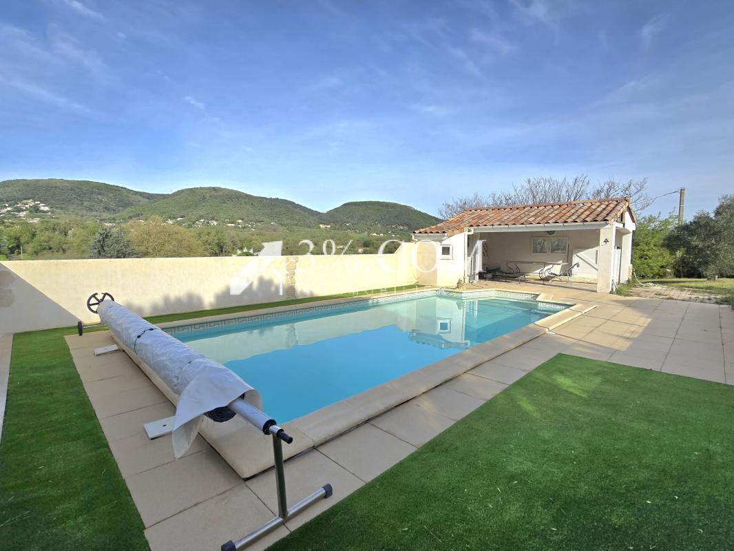Villa de 2002 de 150 m2 et 5 chambres avec piscine et garage - Photo 3