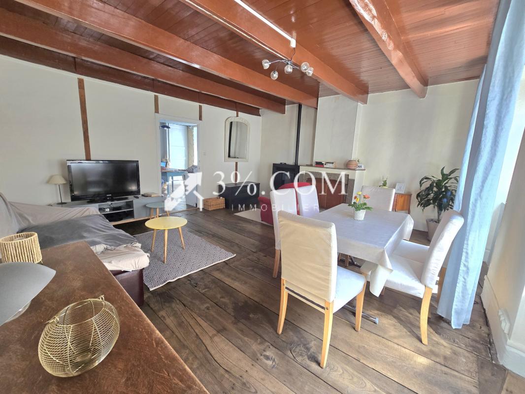 Maison de village de 127m2 et 3 chambres + jardin non attena - Photo 2