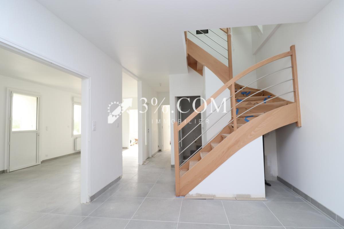 Maison à louer, 7 pièces, 128 m², Goven