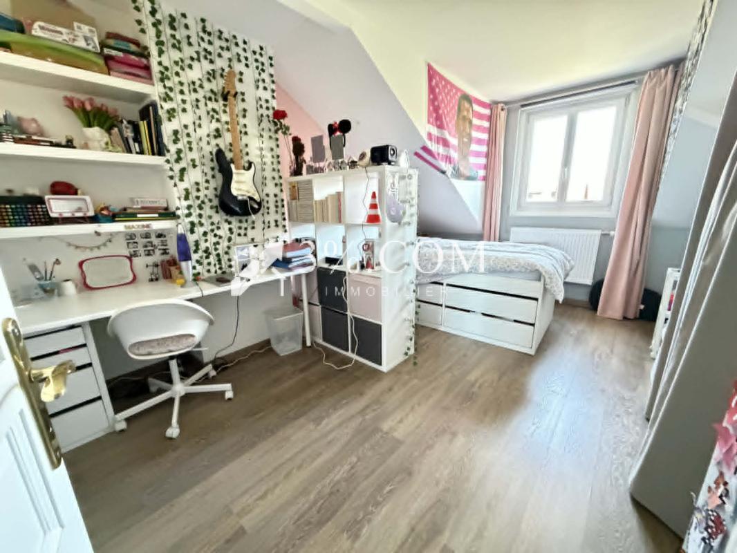 MAISON INDIVIDUELLE AU CALME 135 m2-4 CH sous sol complet ET - Photo 5
