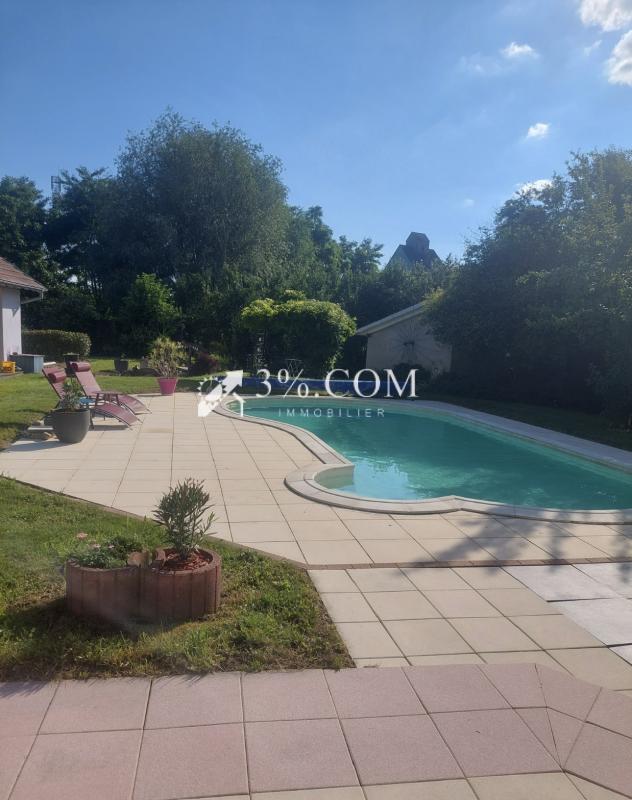 3%COM Belle demeure avec piscine du 27 ares - Photo 3