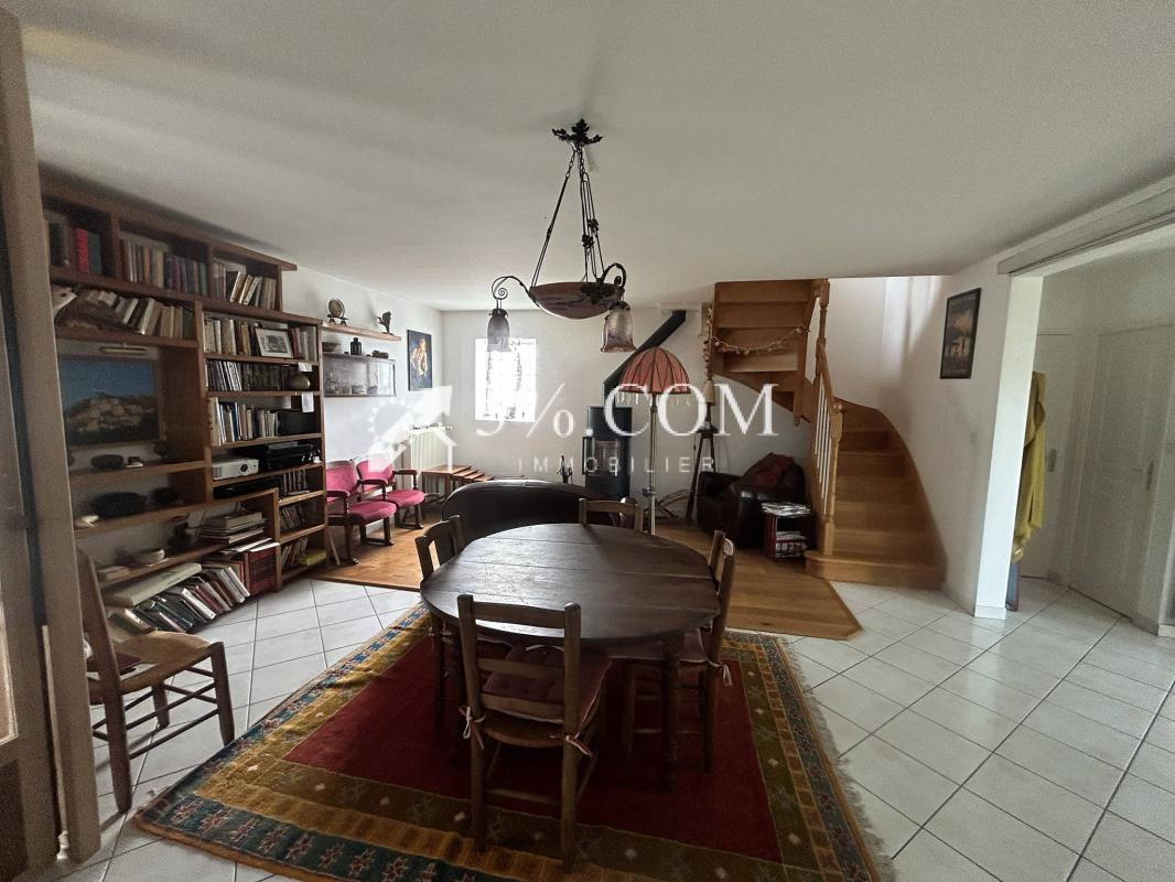 MAISON 6 PIÈCES DE 136 M 2 ENV - Photo 4