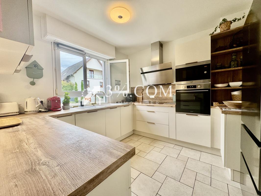 3%COM Belle maison avec piscine TRUCHTERSHEIM  sur 8 ares - Photo 4