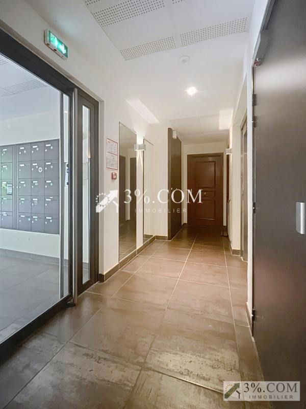Appartement T2 avec garage et loggia - Photo 2