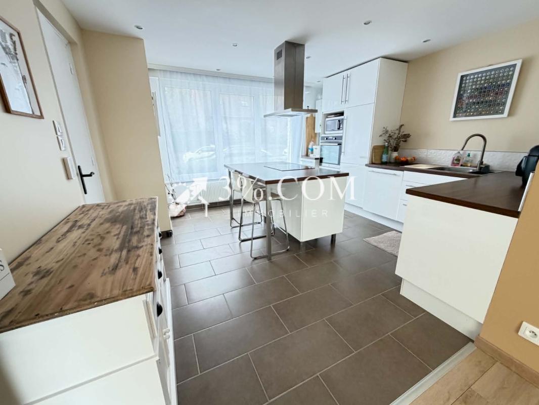 JOLIE MAISON SITUEE AU CALME 3CH+Bureau 105 m2 Avec jardin - Photo 3