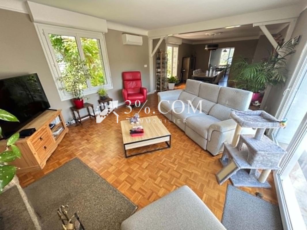MAISON 165 m2 6 pièces - Photo 2