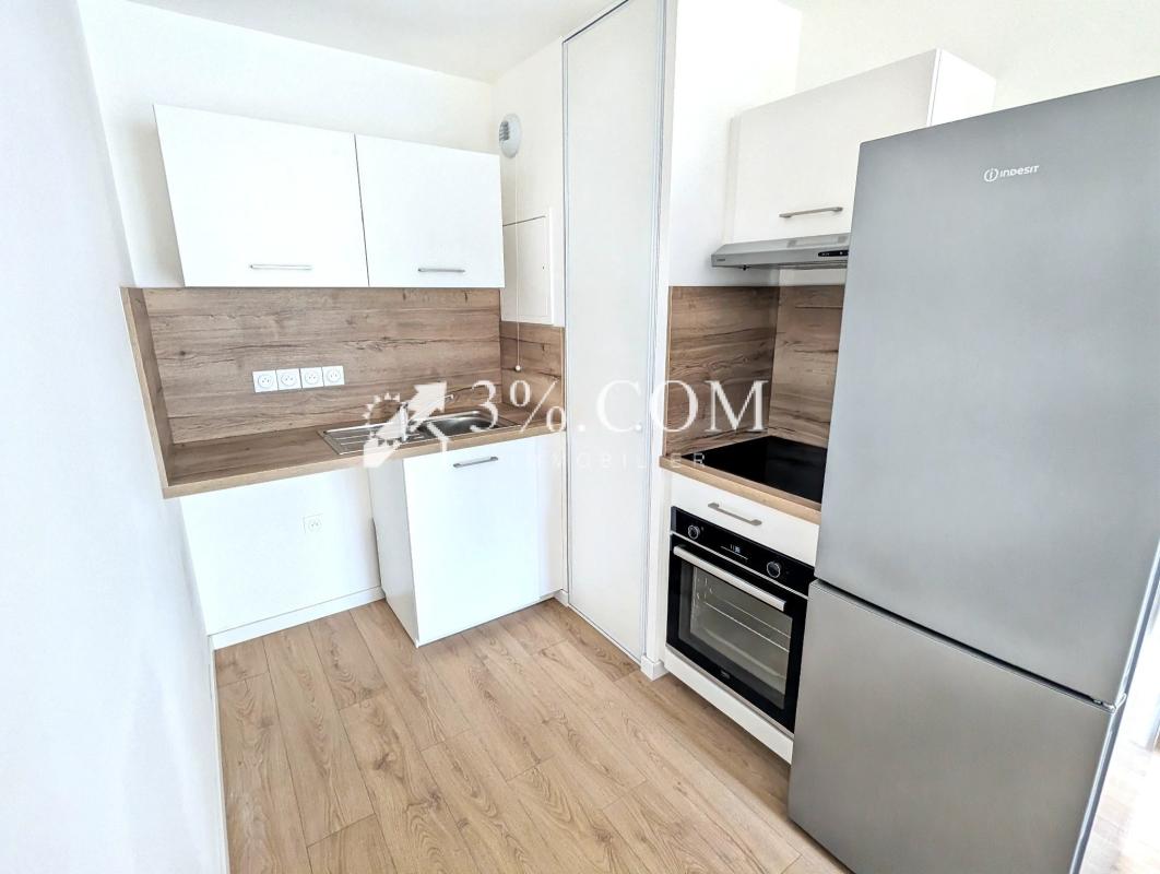 Bel appartement T2 de 49 m2 - Cuisine équipée - Terrasse et - Photo 4