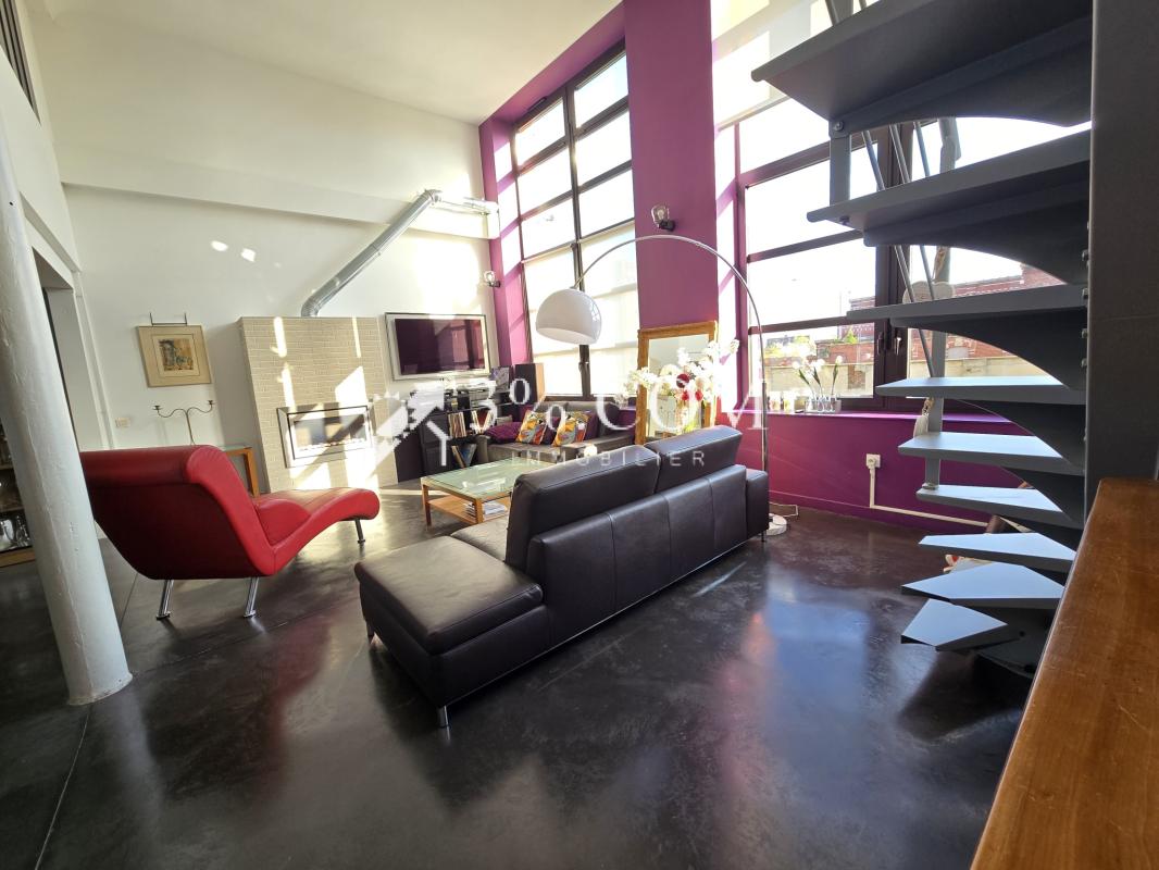 LOFT de 145 m2 avec 3 CH + bureau + parking - Photo 2