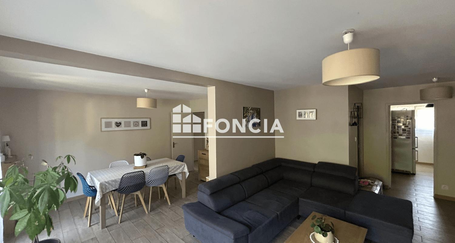 APPARTEMENT T5 - 91 m² - 2ÈME ÉTAGE AVEC PRESTATIONS HAUT DE GAMME