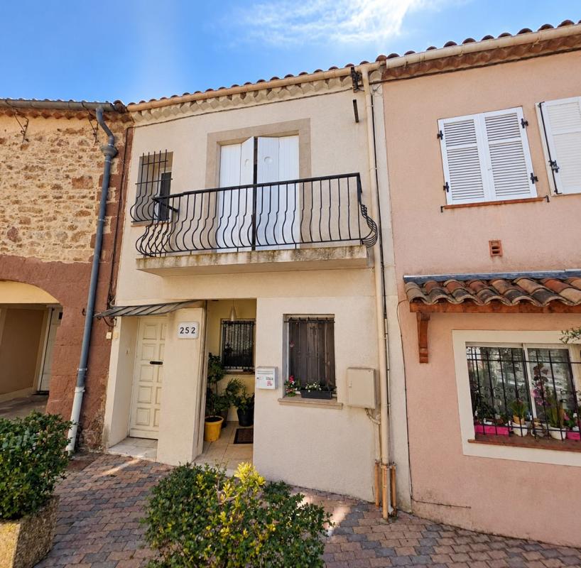 Appartement À Vendre T3 78M² RDC