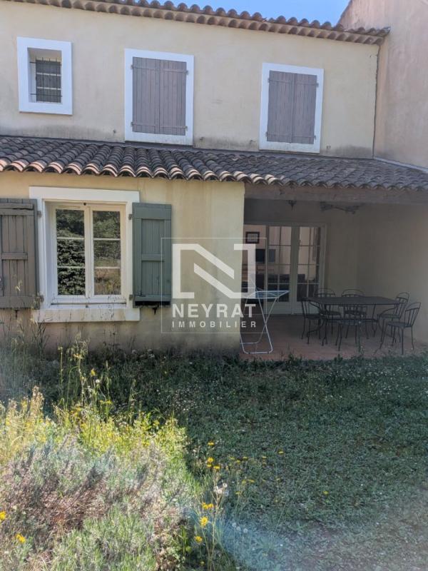 FAYENCE - MAISONNETTE T4 MEUBLÉE EN DUPLEX AVEC JARDIN