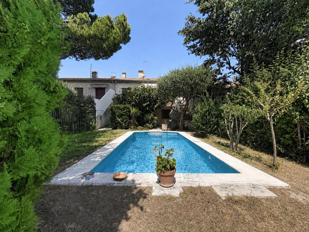 Le Pontet -à 10 min d'Avignon -maison 142m² -piscine -garage