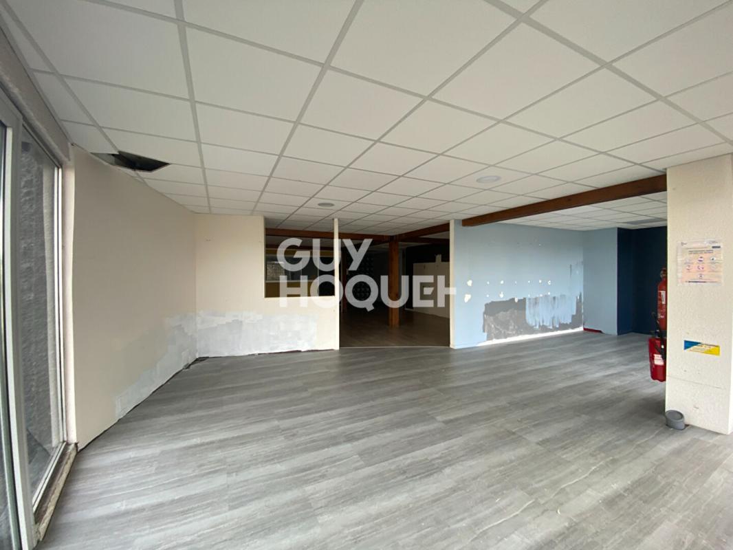GUY HOQUET FONTENAY