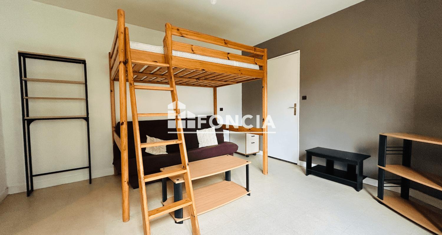 POITIERS 3 QUARTIERS - STUDIO MEUBLÉ 29 M2 - CAVE